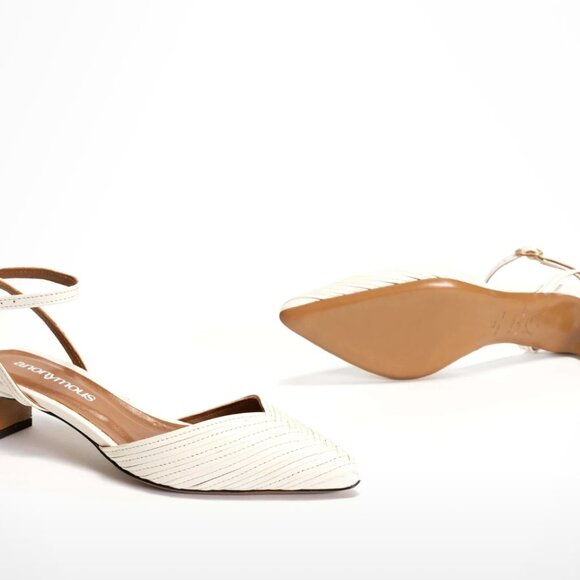 Anonymous Copenhagen kitten-heel shoe, size 8 / 39 Euro, shiny lamb white, NWT - Picture 4 of 7